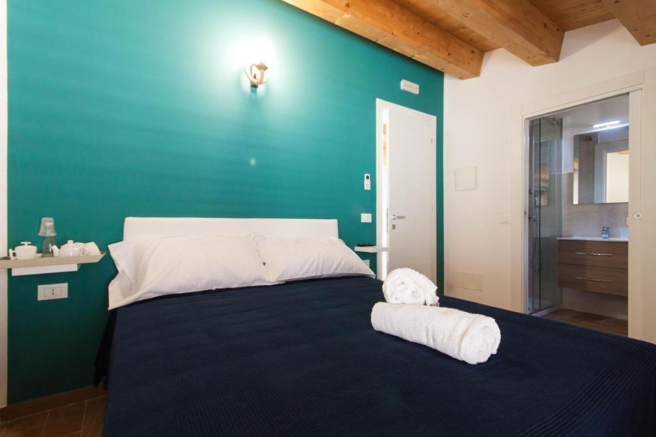 Verdirooms158 カステッランマーレ・デル・ゴルフォ エクステリア 写真